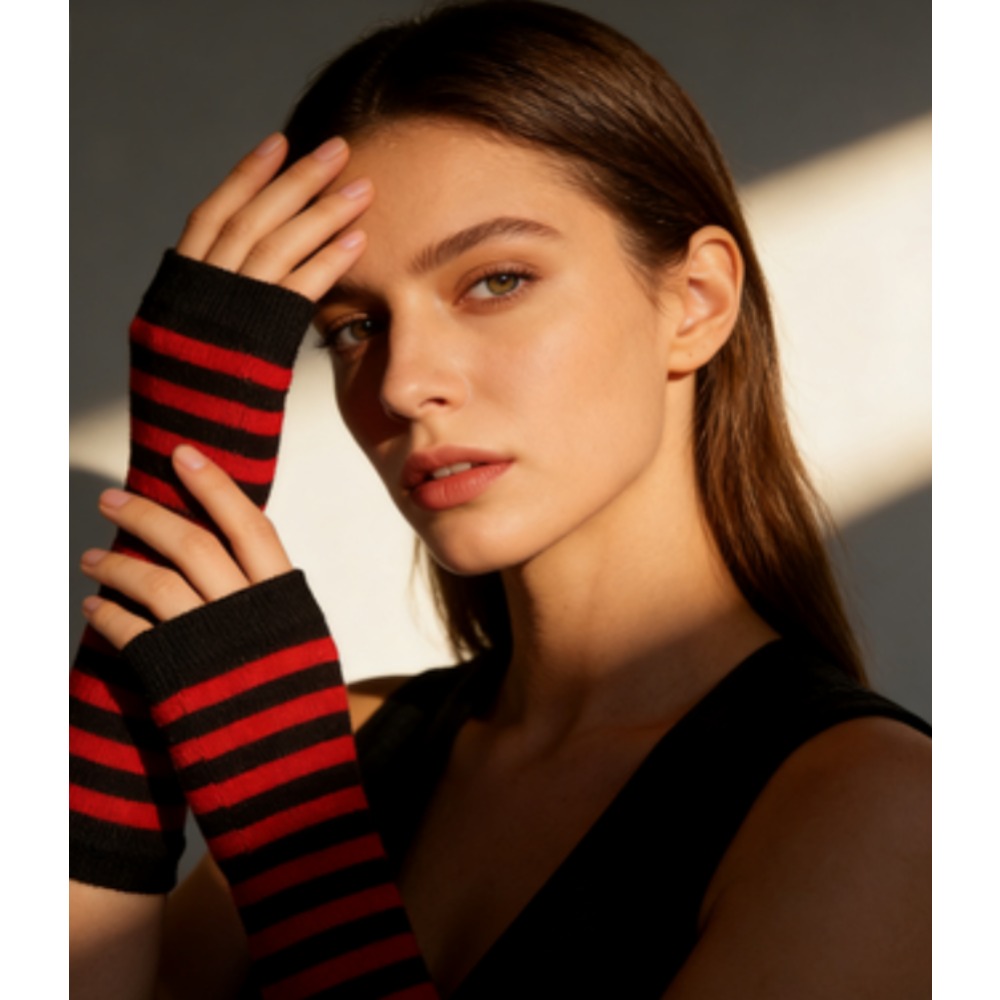 PESENAR Red  Black Striped Fin - Fingerless Glove Knit recension och pris